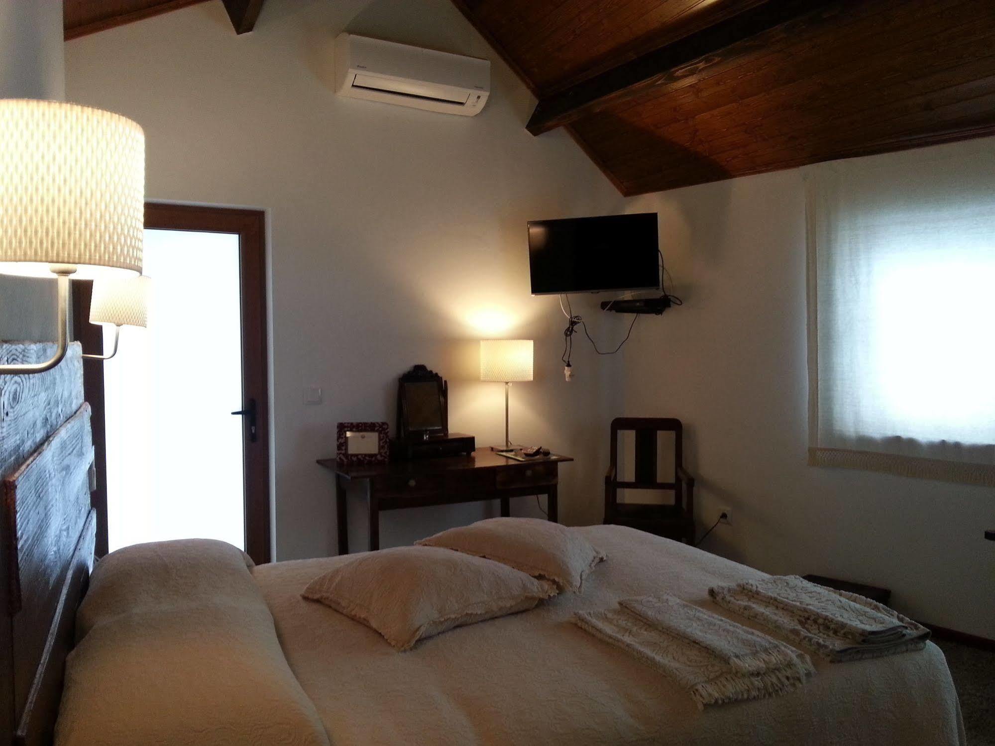 O Ze Ja Dormiu Aqui Villa Celeiros ภายนอก รูปภาพ